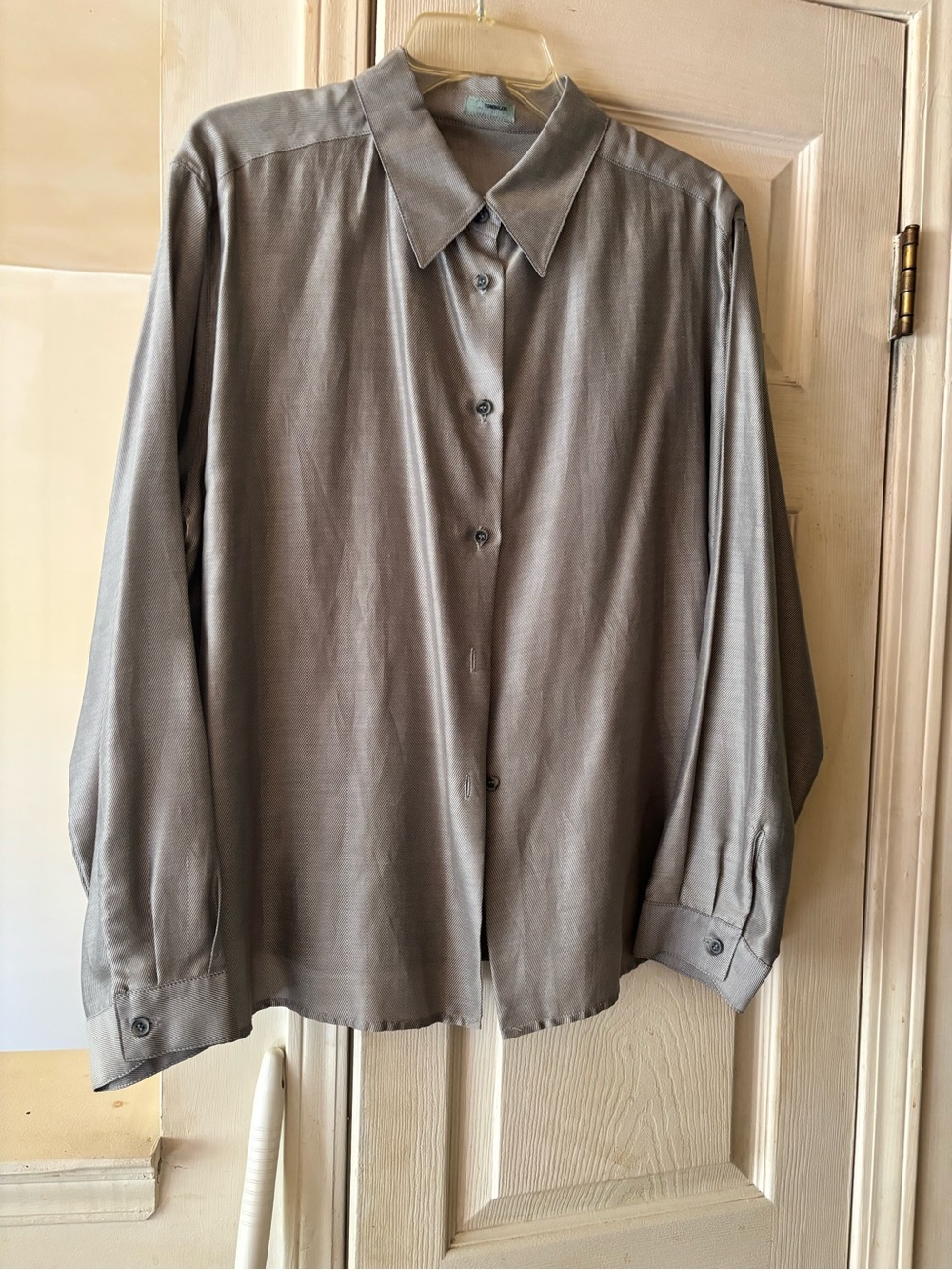 Tombolini Women’s Lightweight Button-Front Shirt in Taupe Cotton/Silk Italy